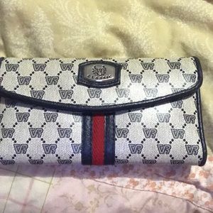 VR classic wallet